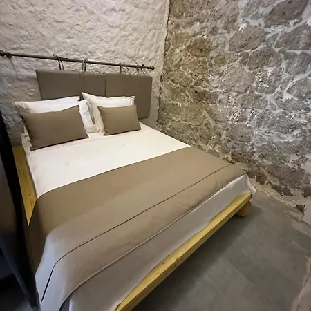 Luvenza Alacati Otel *