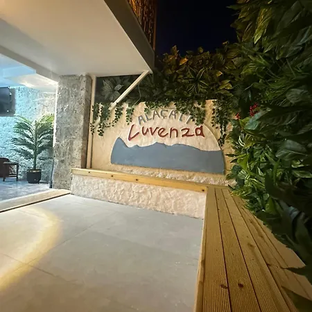 Hotel Luvenza Alacati *