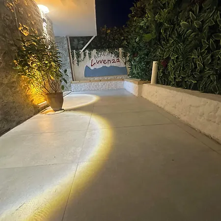 Luvenza Alacati Hotel *